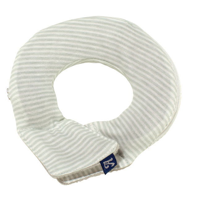 Alvi Babykopfschutz ALVIbino Smoky Stripe Bio-Baumwolle - unterstützt die Rückenlage