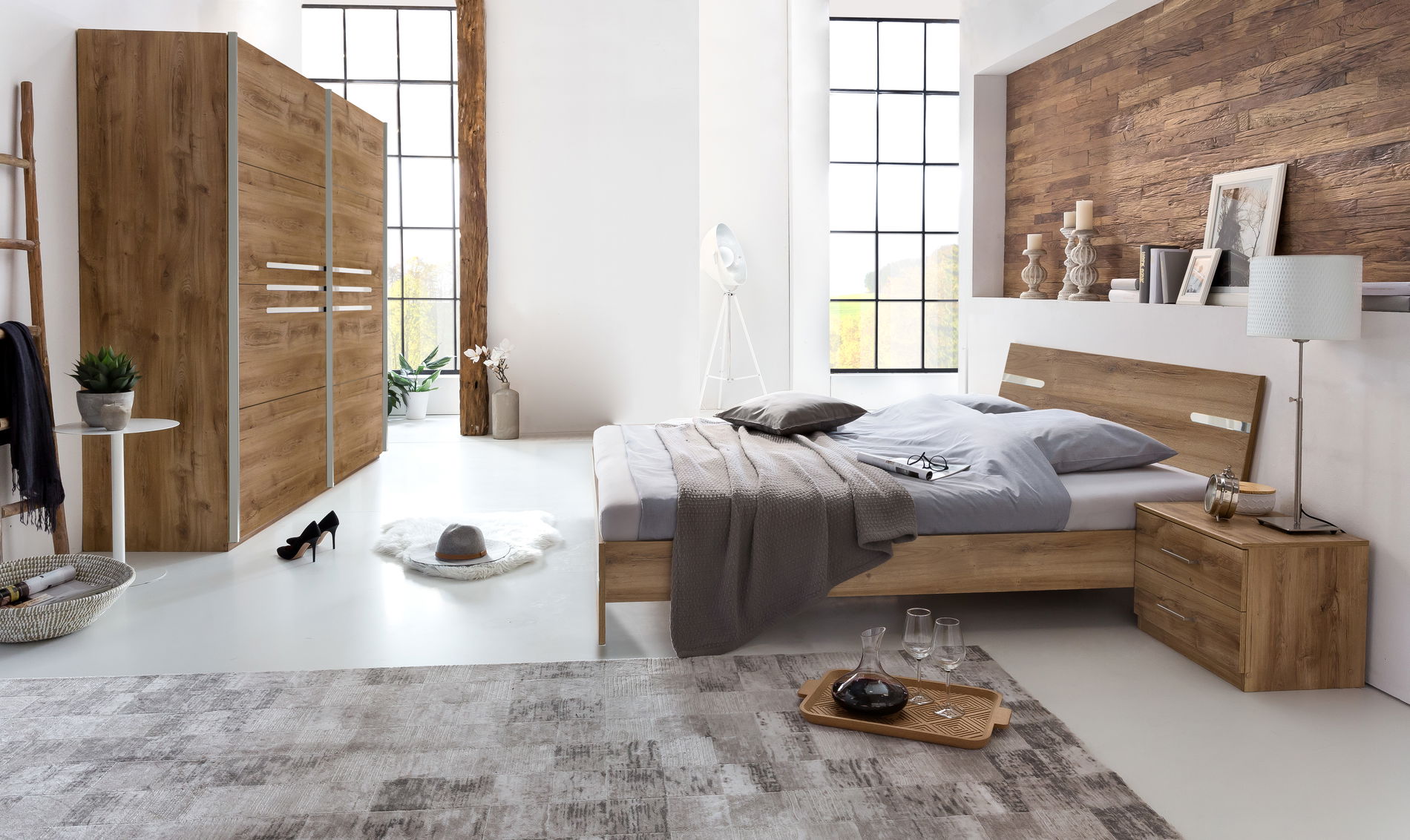 Wimex Anna Schlafzimmer 4-teilig mit Schwebetürenschrank Plankeneiche Nachbildung