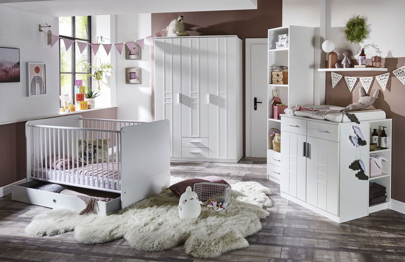 Wimex Borkum Babyzimmer 7-teilig mit Drehtürenschrank 135cm Weiss Wimex Borkum Babyzimmer 7-teilig mit Drehtürenschrank 135cm Weiss