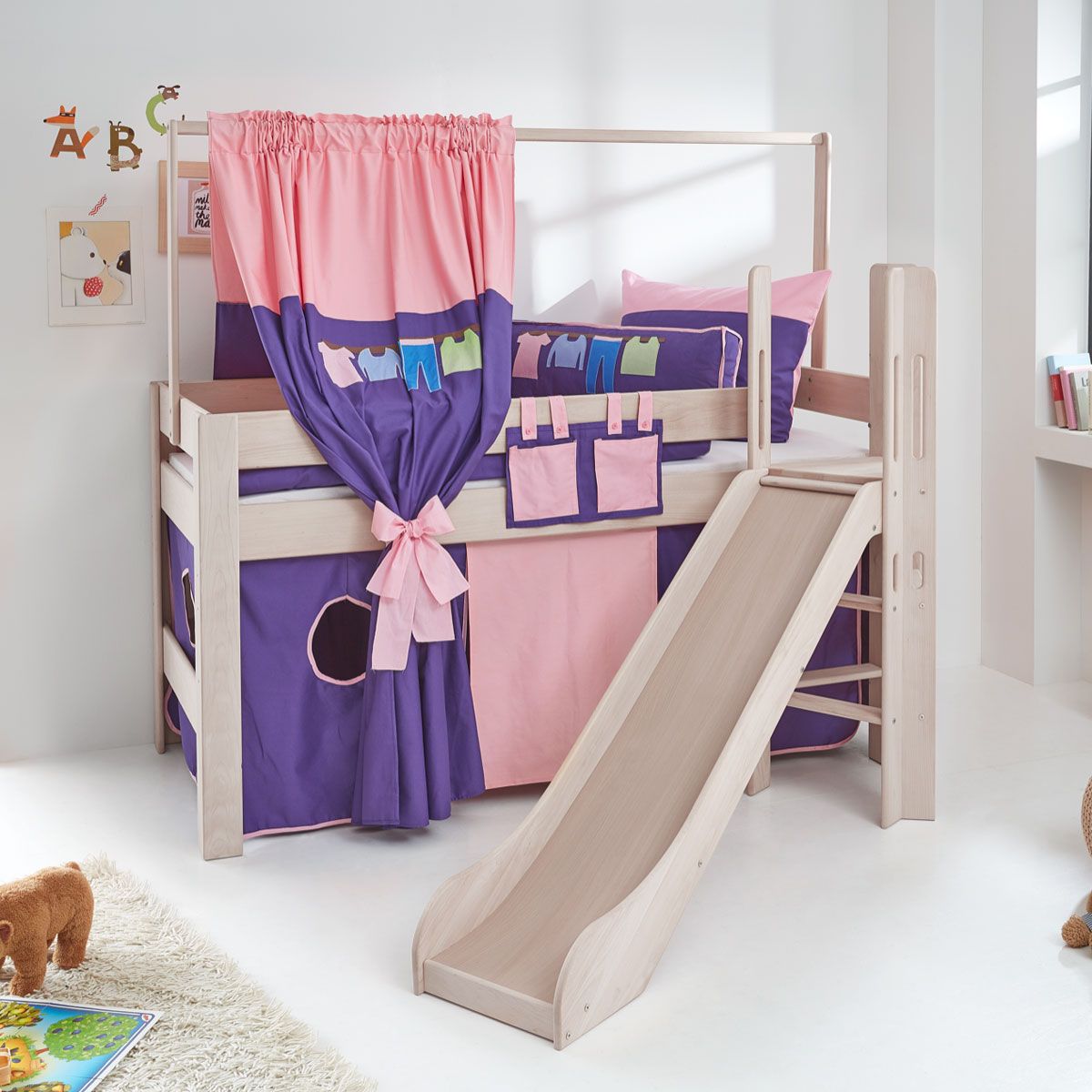 Relita LEO Spielbett Buche massiv whitewash mit Rutschenturm und Himmelstange