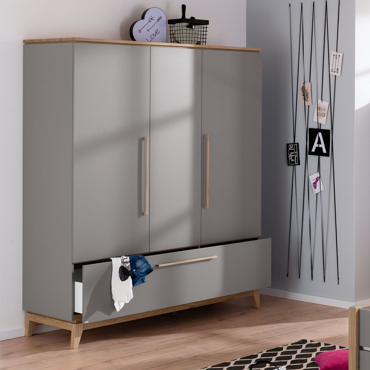 Paidi Sten Kleiderschrank 3 Türen, 1 Schublade schiefergrau/Eiche massiv