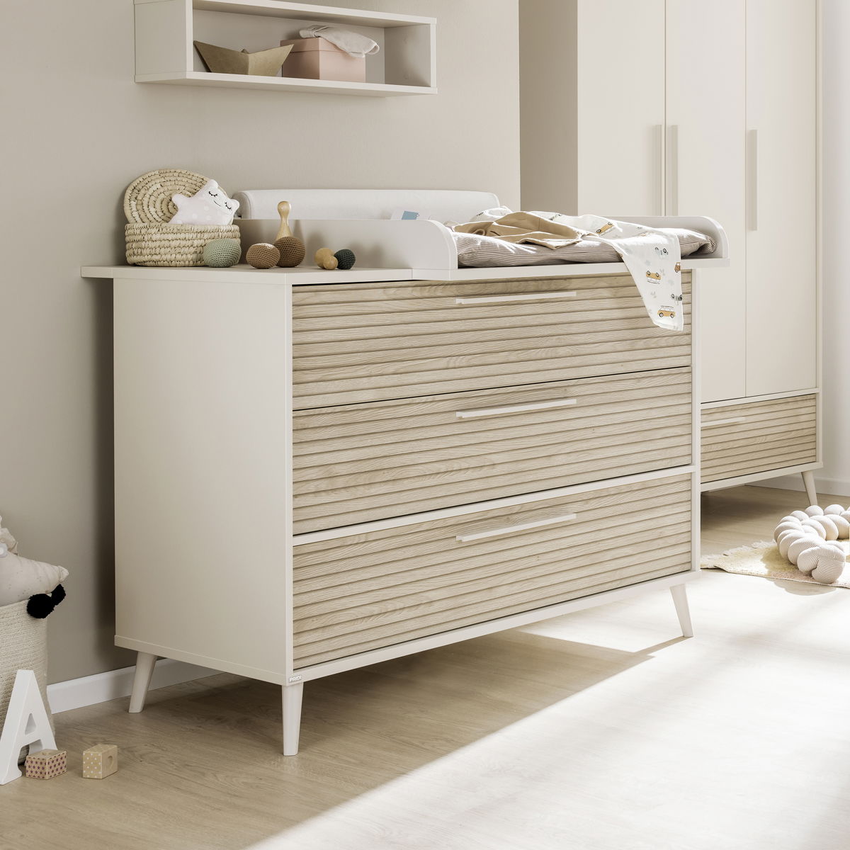 Paidi Eefje Wickelkommode Schubläde 3x Groovy-Oak mit Wickelaufsatz - breite Ausführung