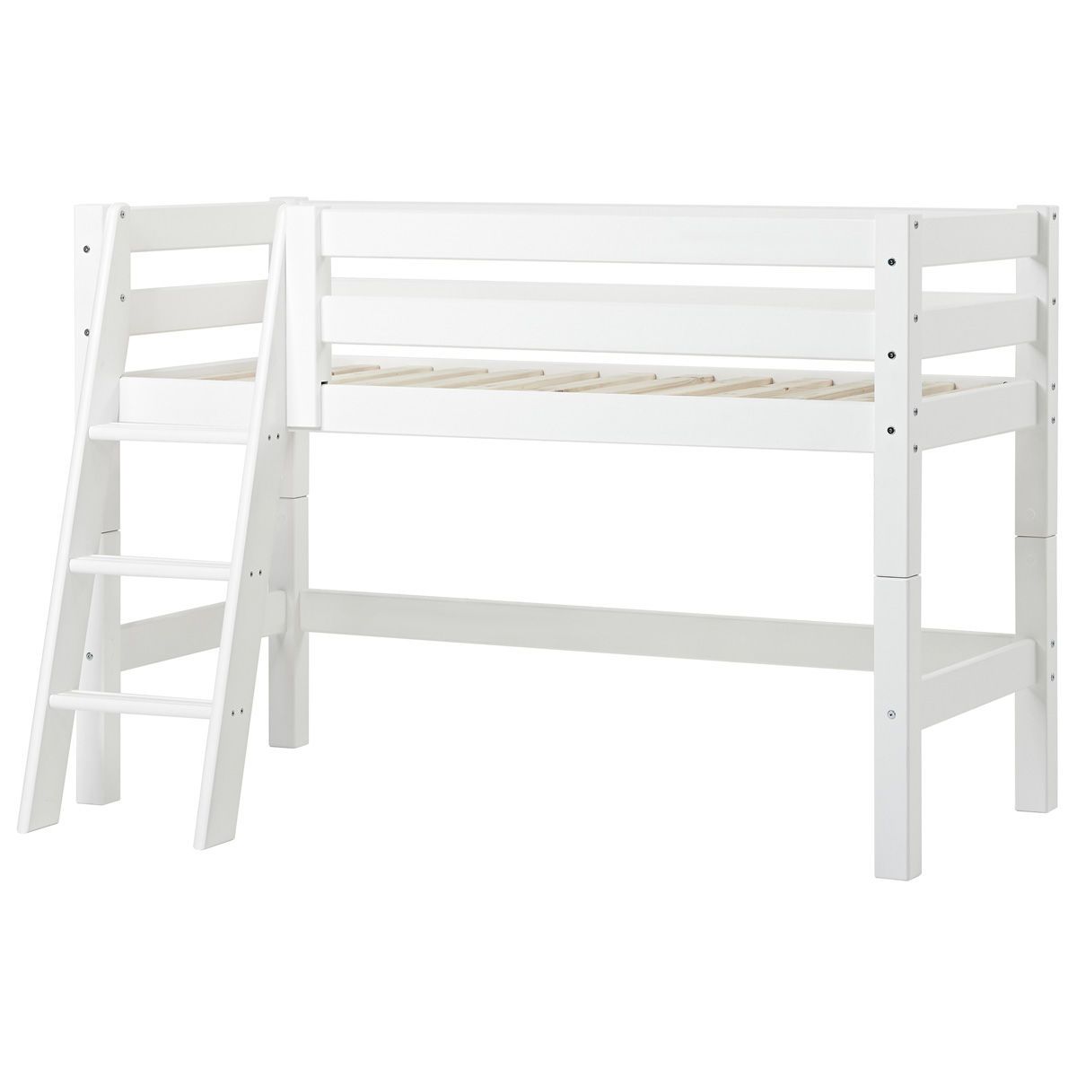 Hoppekids Halbhohes Bett ECO Luxury  70x160 cm mit schräger Leiter & Absturzsicherung