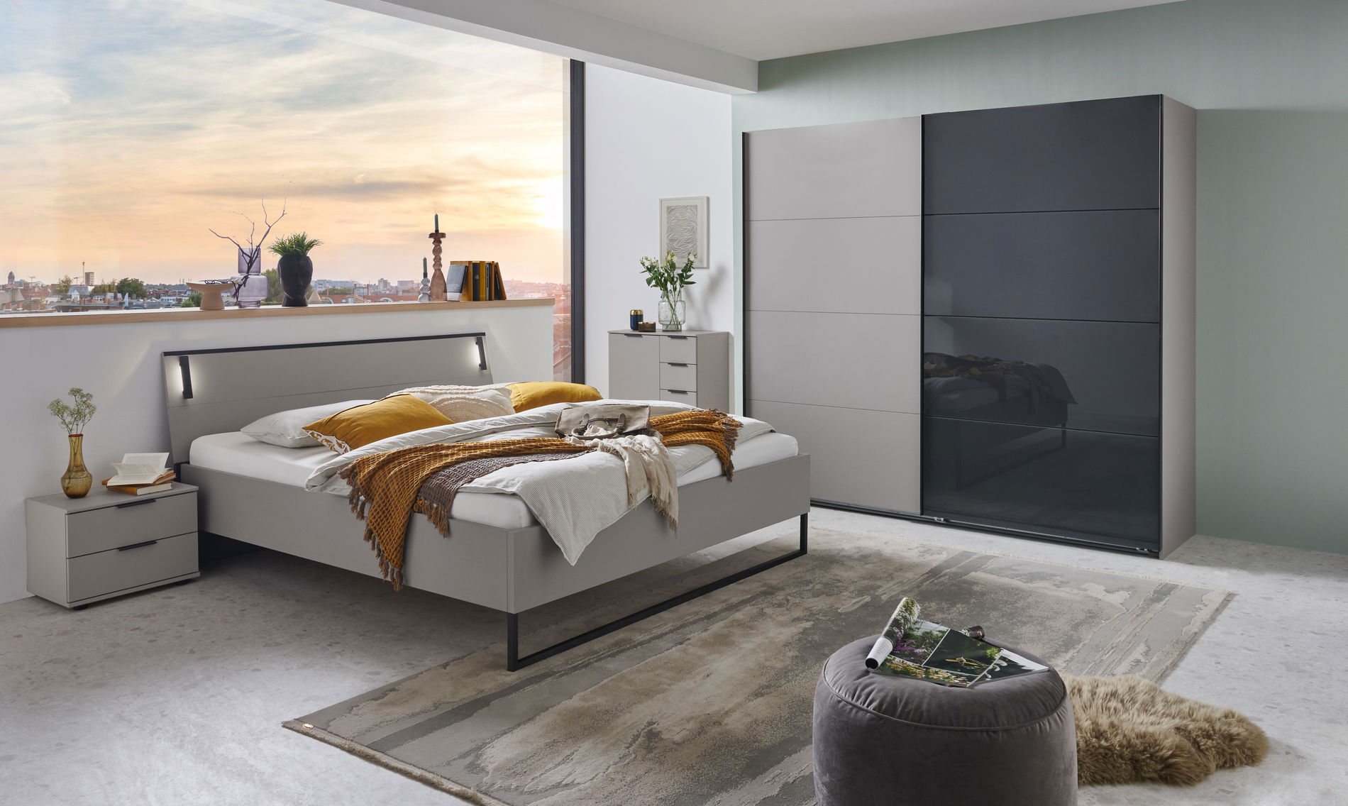 Wimex Tilburg Schlafzimmer 225 cm Saharagrau/Schwarz/Grafit