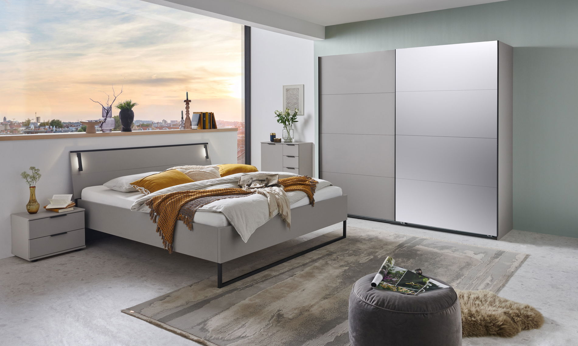 Wimex Tilburg Schlafzimmer 180 cm Saharagrau/Spiegel/Grafit