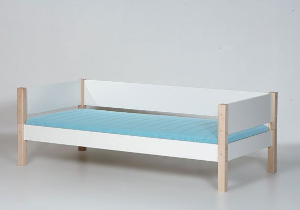 Manis-h Einzelbett TOR 90x200 cm Pfosten Buche incl. Sicherung & Lattenrost - 22 Farben wählbar
